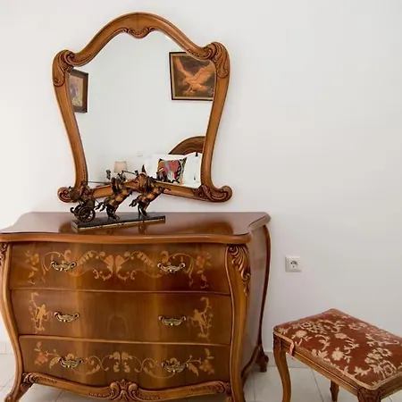 Διαμέρισμα Dean At *